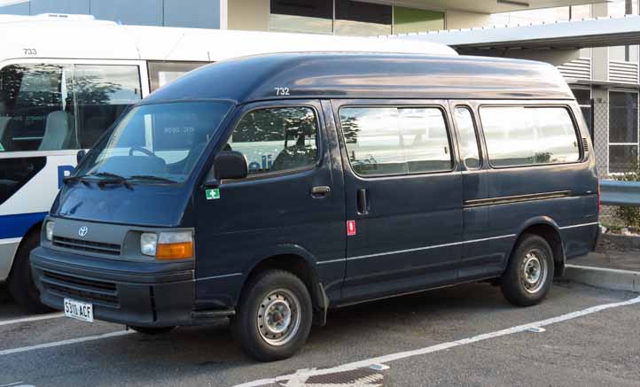 Premier Stateliner Toyota Commuter 732